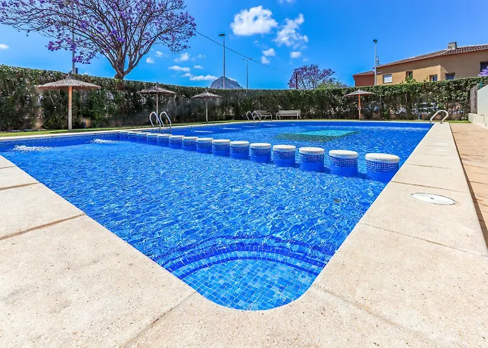 A Un Paso Del Mar Con Servicios Y Piscina