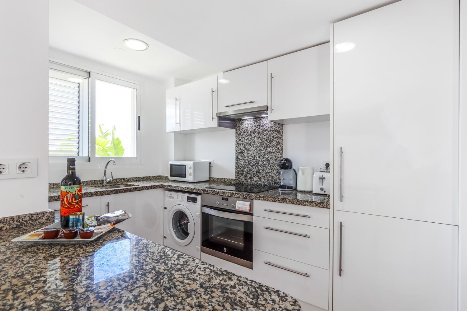 Appartement A Un Paso Del Mar Con Servicios Y Piscina Jávea
